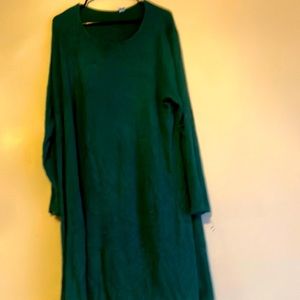 Size 2x dress/long shirt green